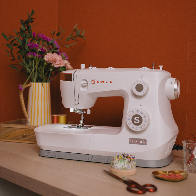 Machine à coudre Singer Madam 6