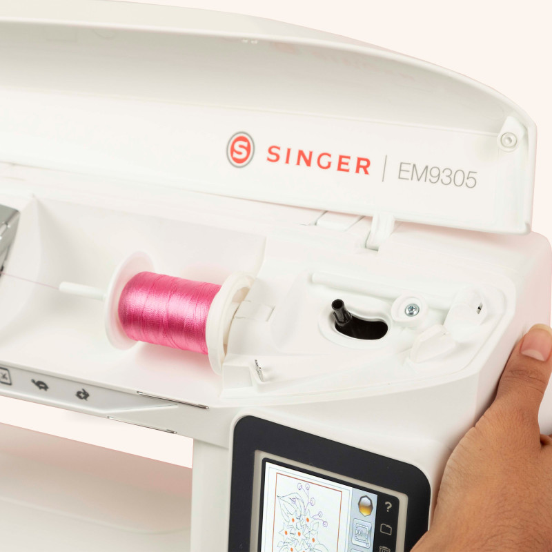 Brodeuse Singer EM 9305