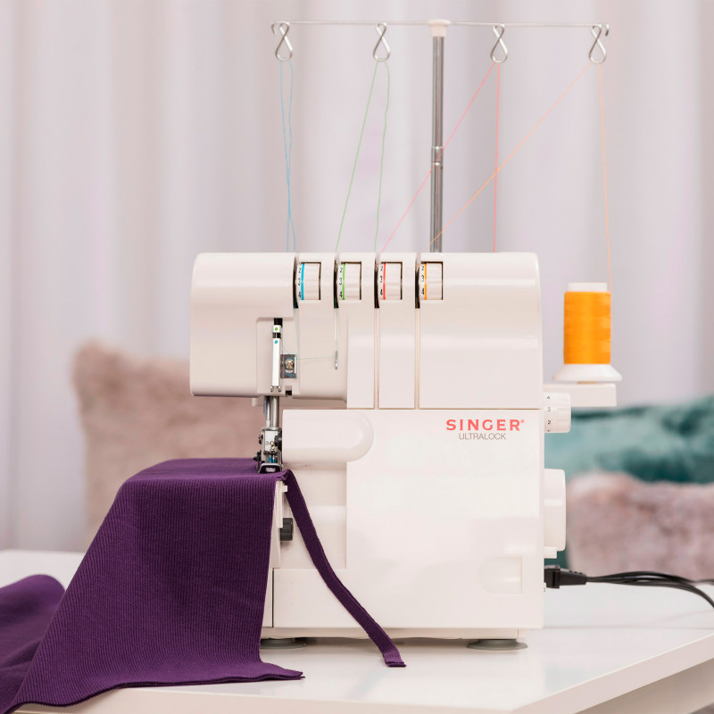 Surjeteuse Singer 14SH644