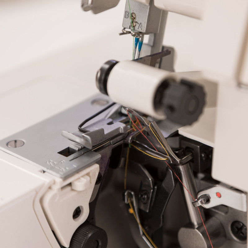 Surjeteuse Singer 14SH644