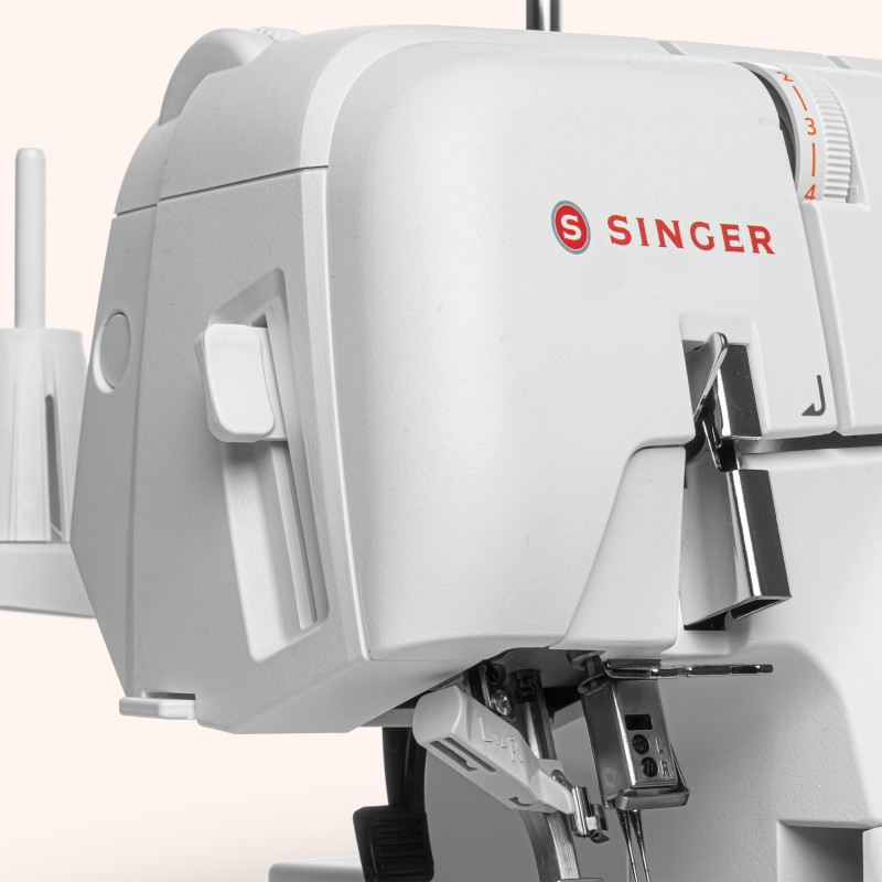 Surjeteuse Singer S0705