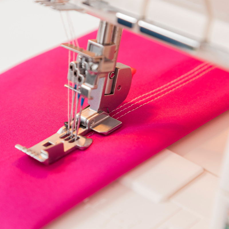 Surjeteuse recouvreuse Singer 14T968