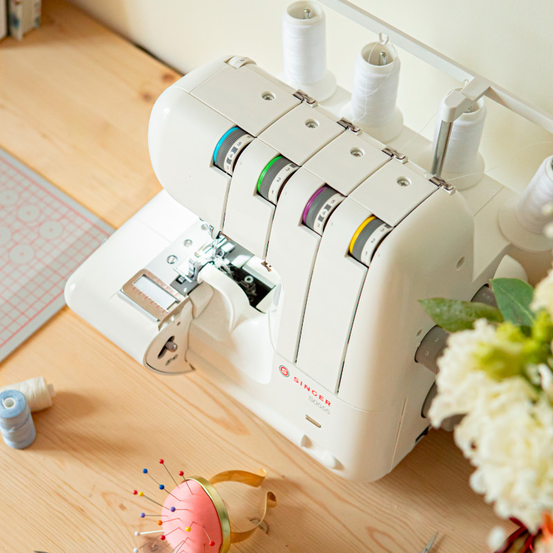 Surjeteuse Singer S0555